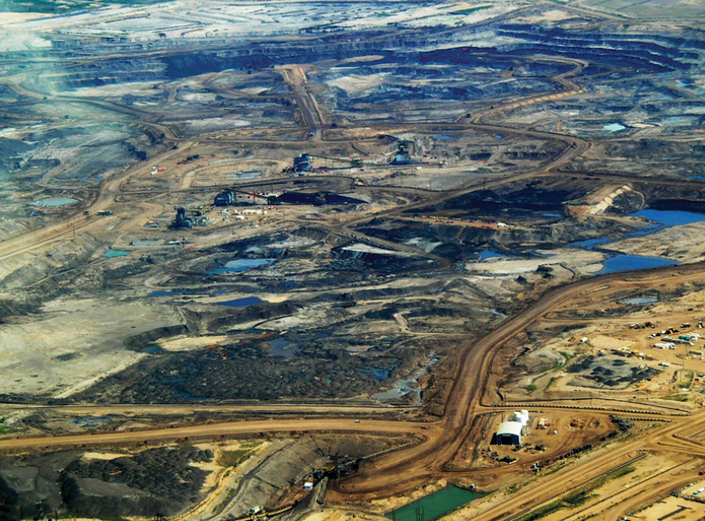 With tar sands on “life support”, Canada prepares a multibillion bailout for oil & gas