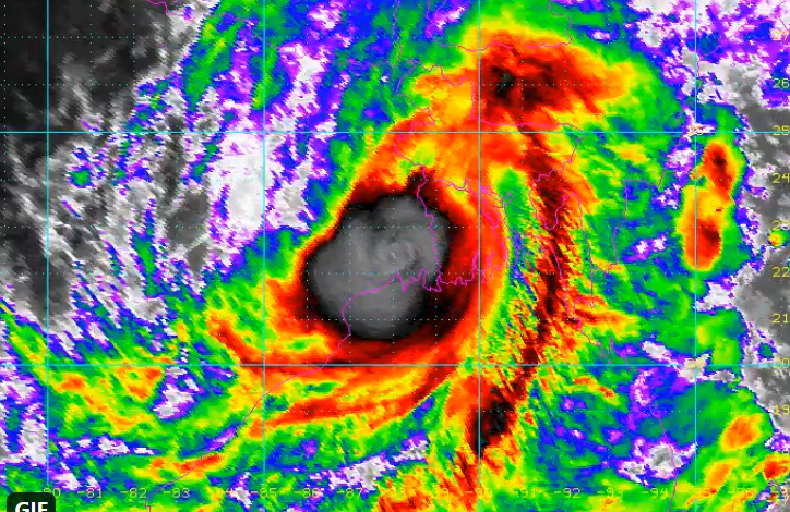 Cyclone Amphan hits India & Bangladesh, already struggling with COVID-19